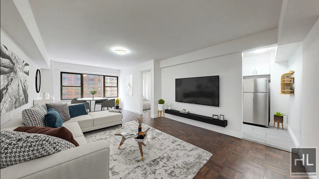 East 57th Street - Photo 0