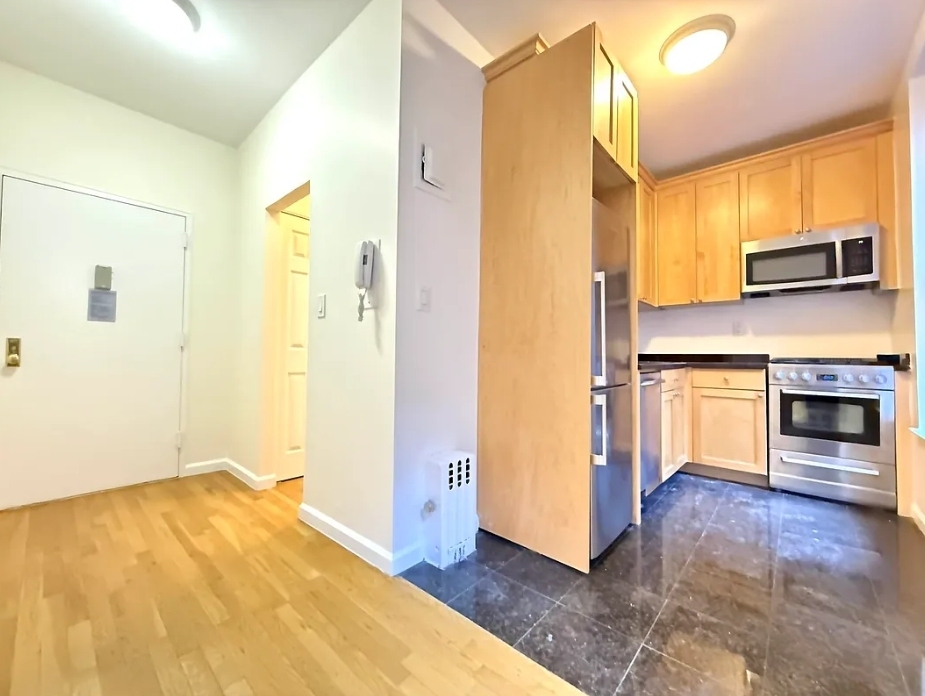 West 72rd Street - Photo 0