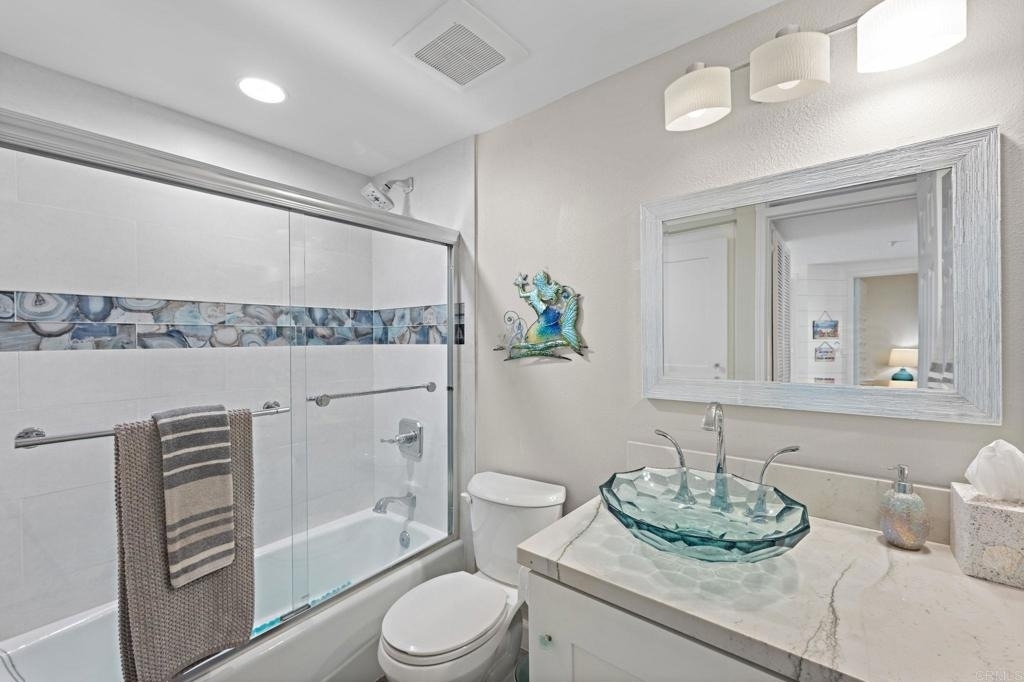 600 N The Strand - Photo 16