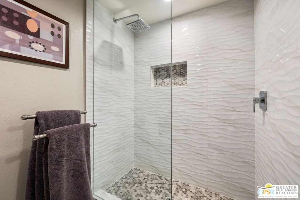 70100 Mirage Cove Drive - Photo 33