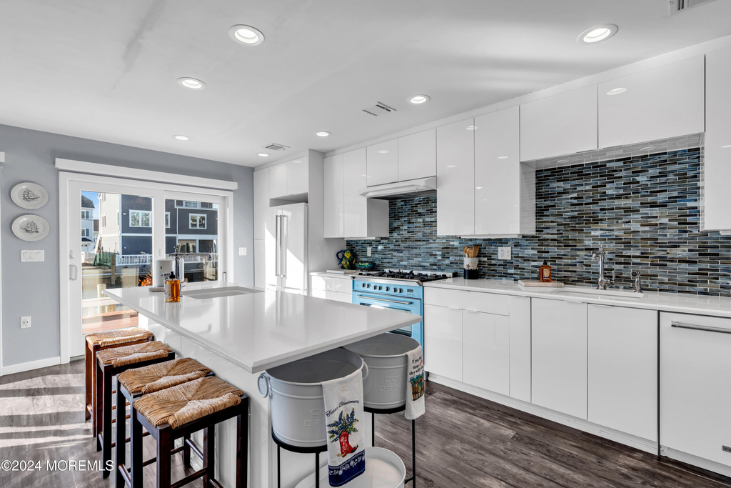 213 Hayes Court - Photo 4