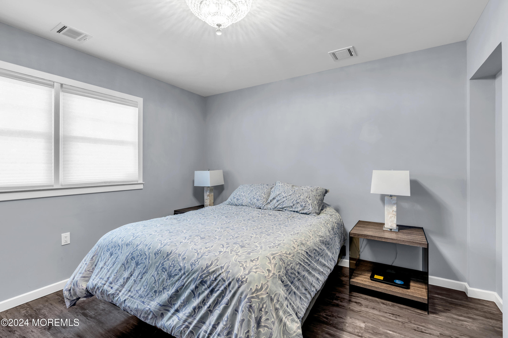 213 Hayes Court - Photo 15