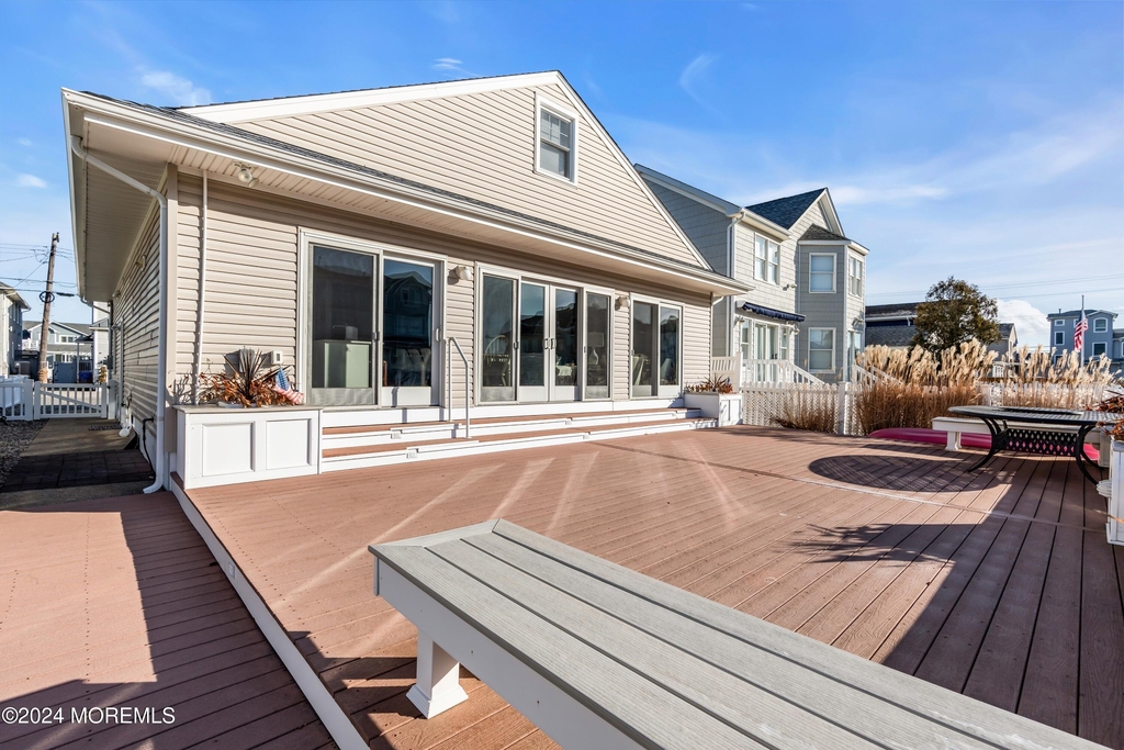 213 Hayes Court - Photo 28