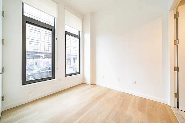 527 Grand Avenue - Photo 5