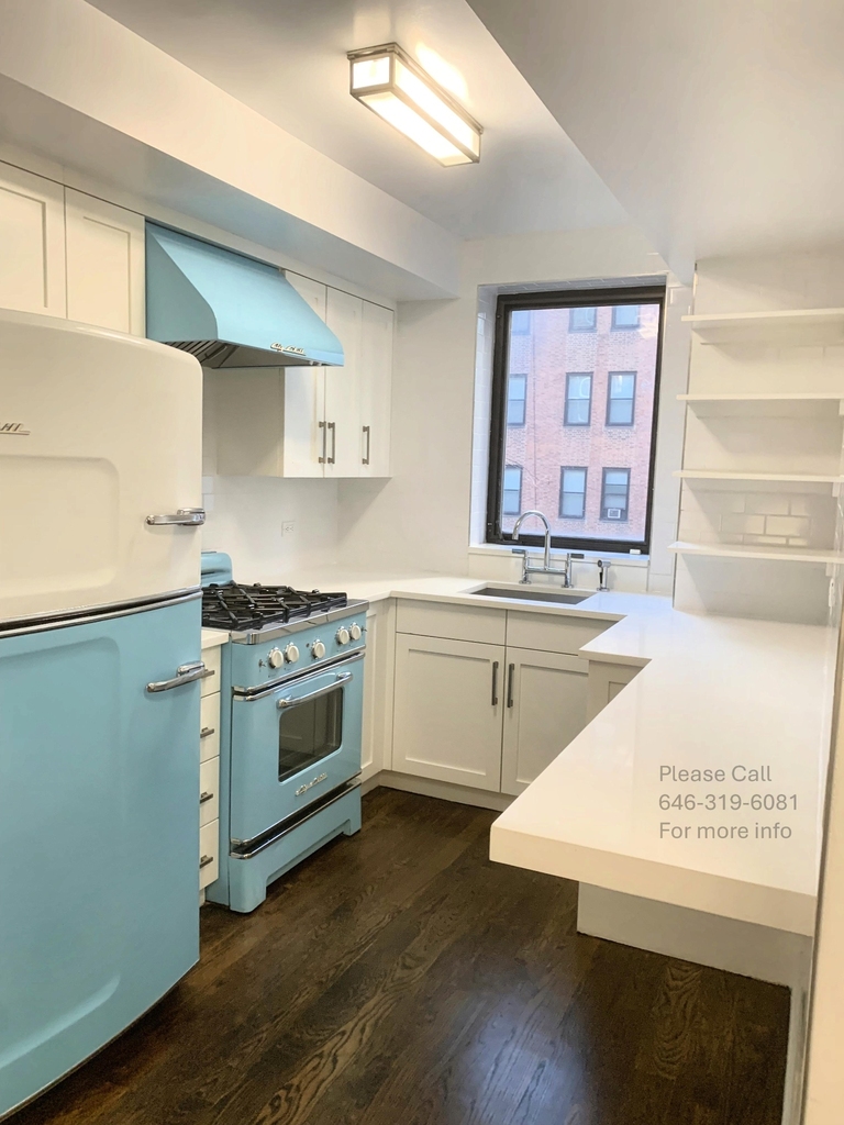 137 East 38th Street - Photo 8