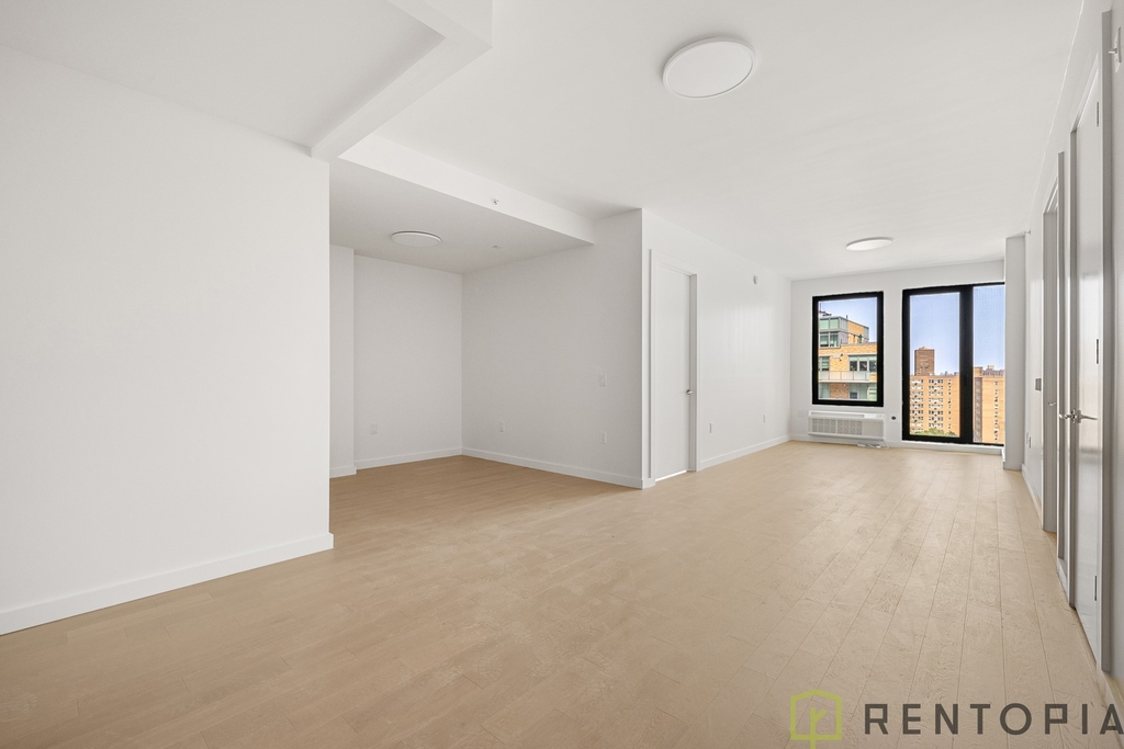 99 Fleet Place - Photo 0