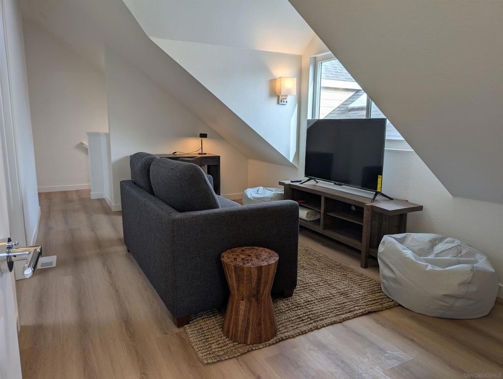 815 Isthmus Ct - Photo 19