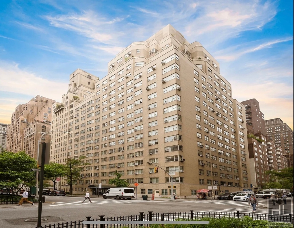 Park Avenue - Photo 9