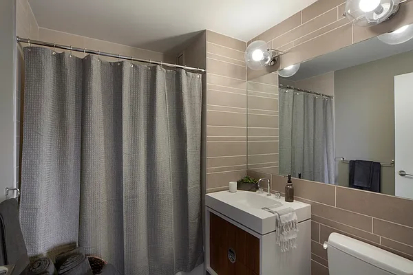West 45th Street - Photo 17