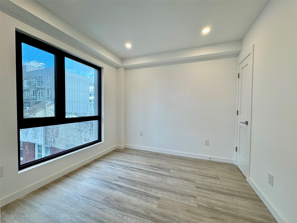 35-15 146th Street - Photo 8