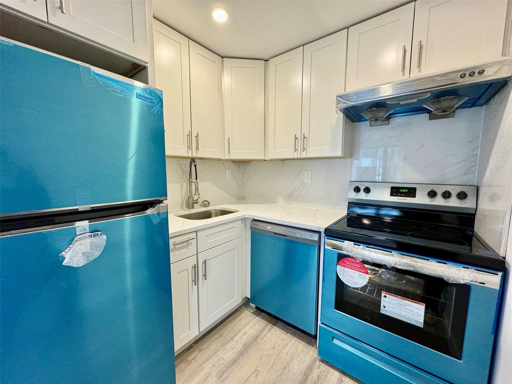 35-15 146th Street - Photo 9