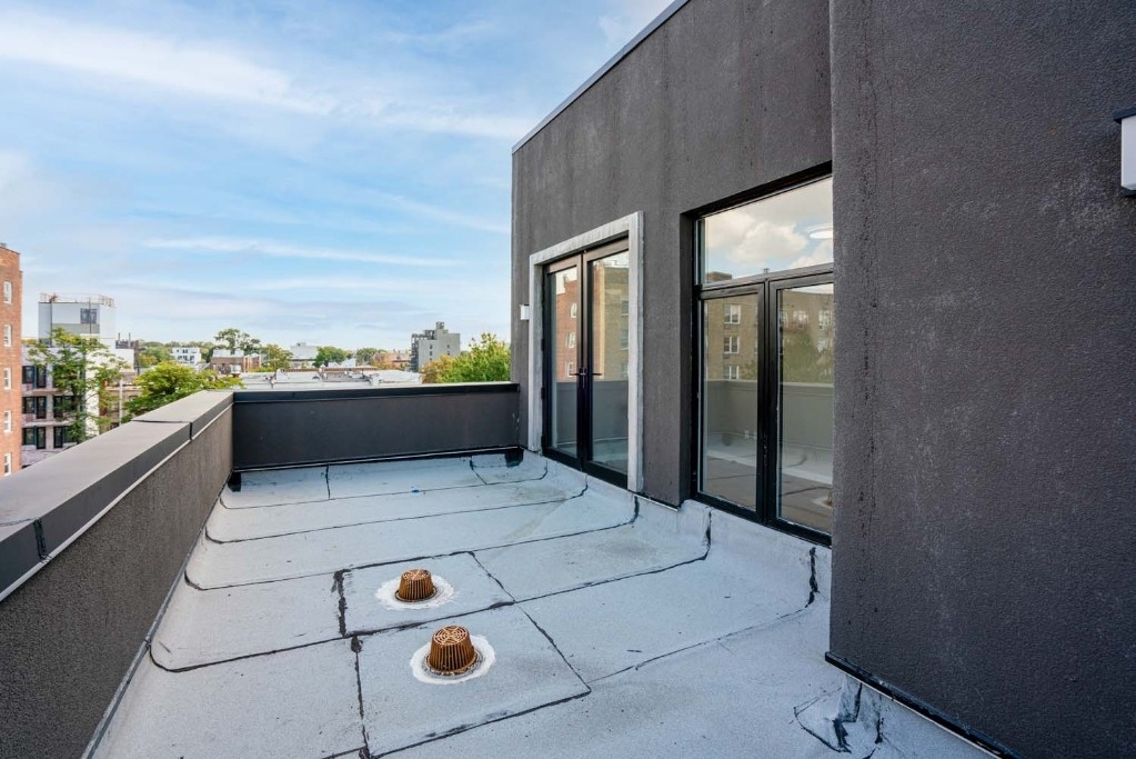 2819 Clarendon Road - Photo 1