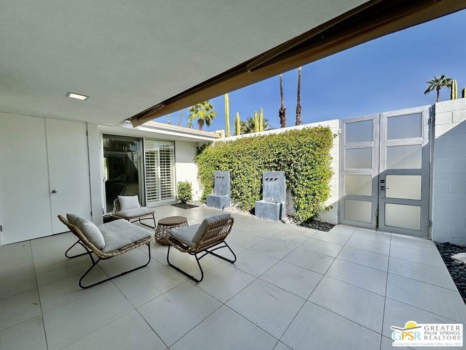 306 Desert Lakes Drive - Photo 1