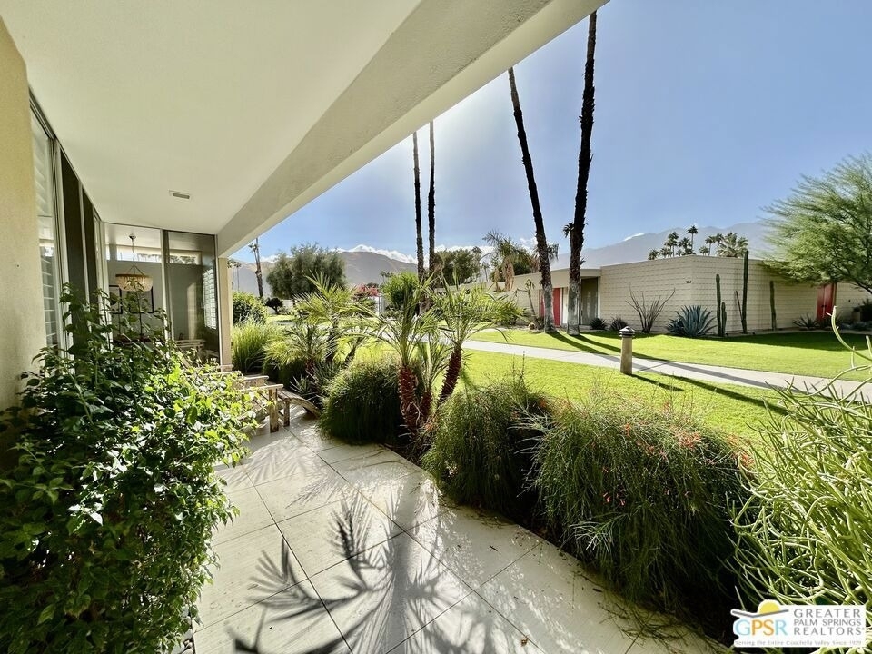 306 Desert Lakes Drive - Photo 14