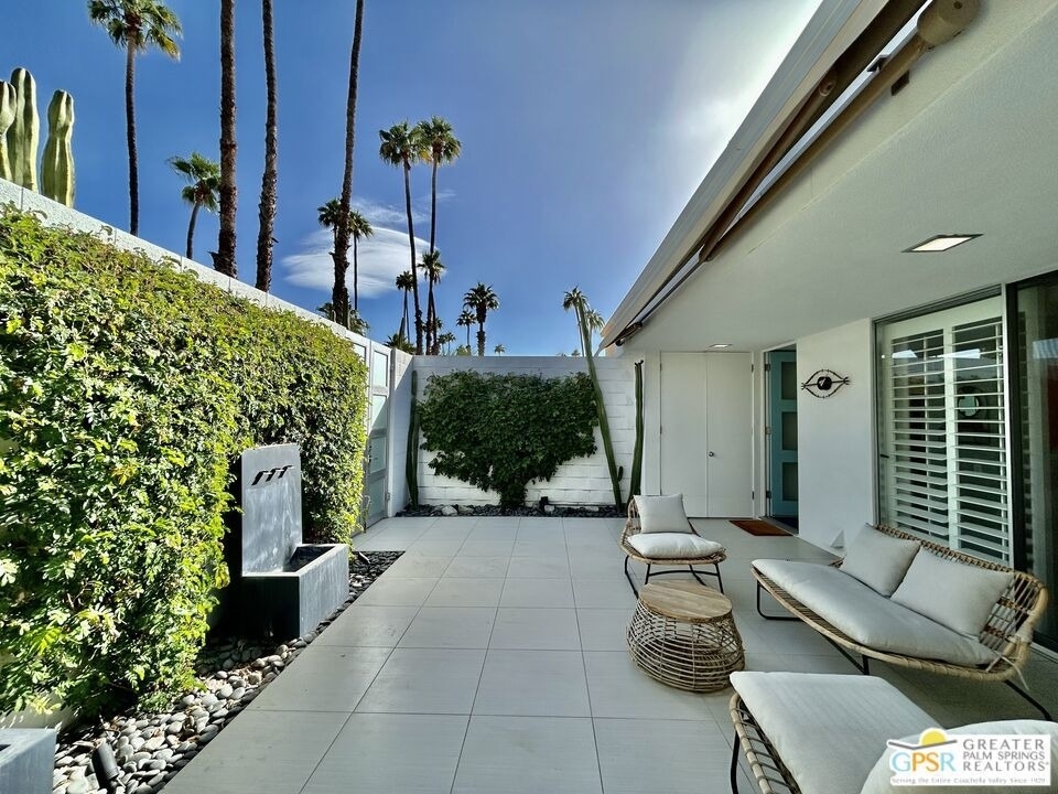 306 Desert Lakes Drive - Photo 3