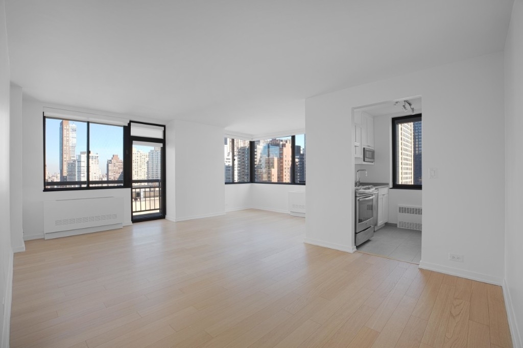 West 60th Street - Photo 1