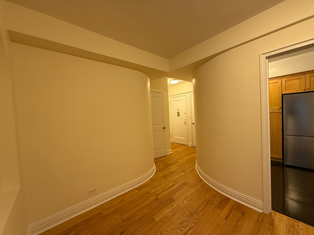 141 East 56th Street - Photo 1