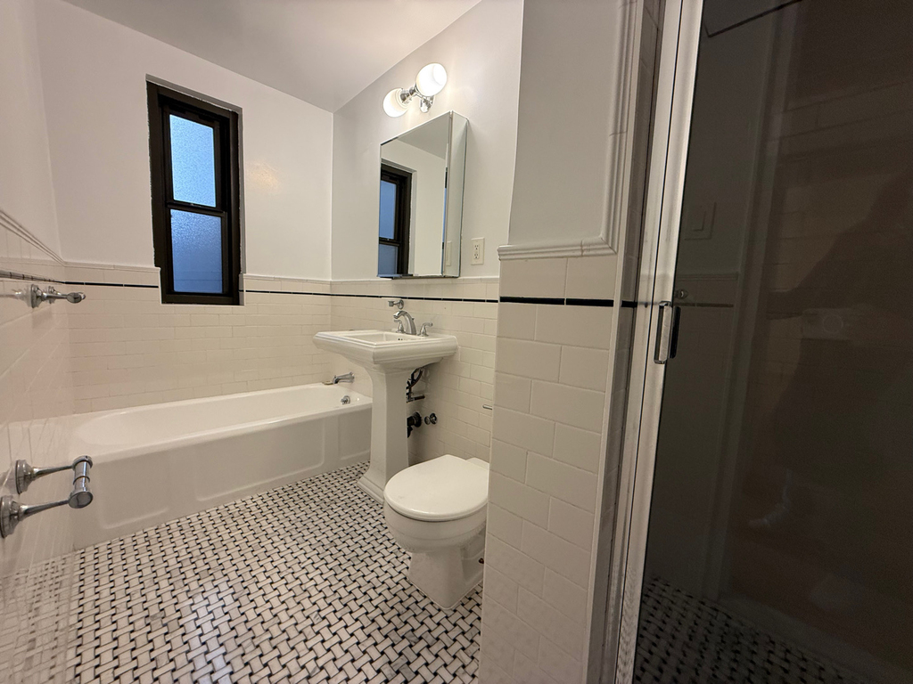 141 East 56th Street - Photo 11