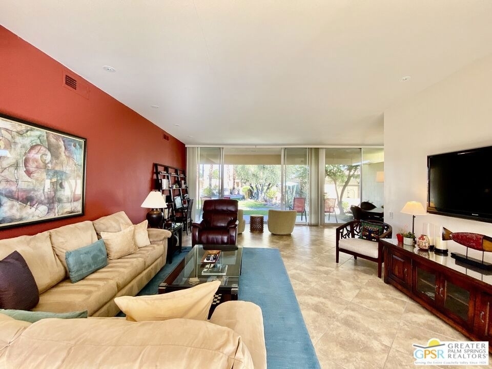 272 Desert Lakes Drive - Photo 12