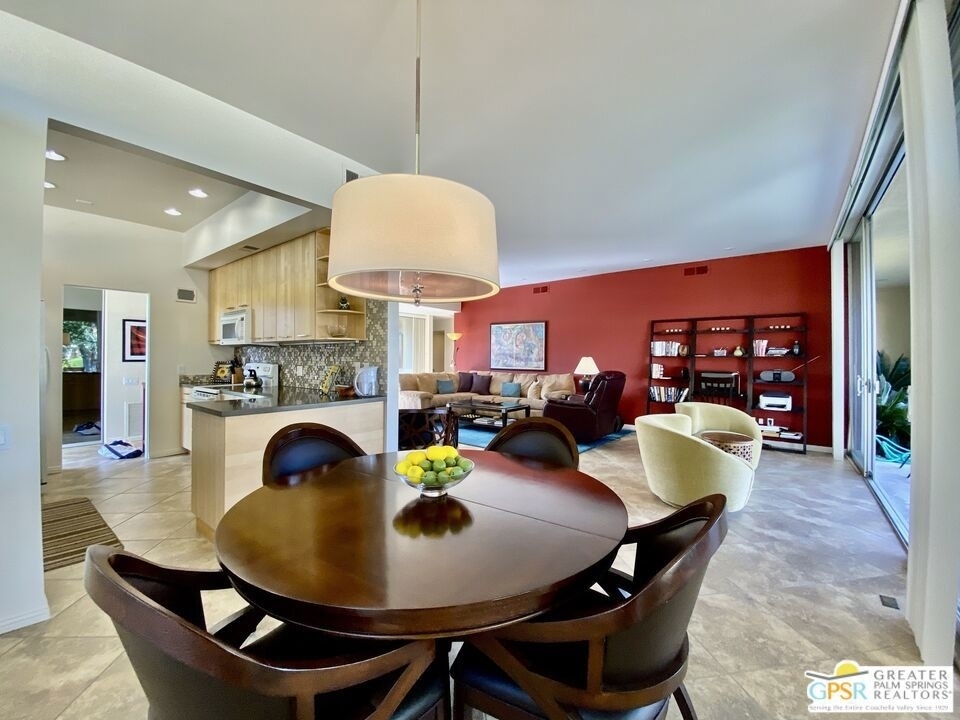 272 Desert Lakes Drive - Photo 10