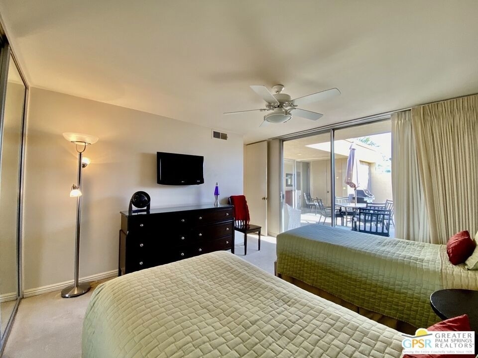272 Desert Lakes Drive - Photo 21