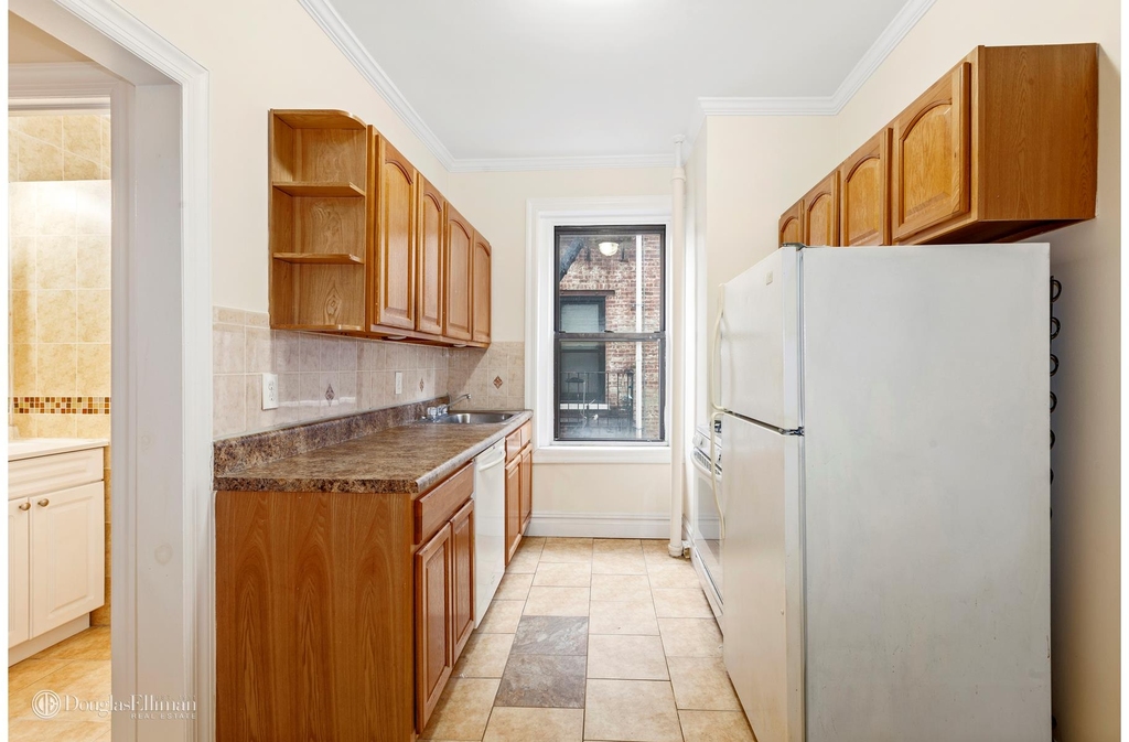 22-69 41st St - Photo 1