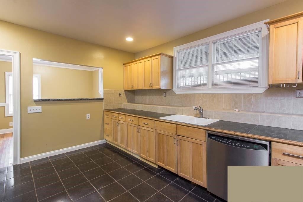 34 Rogers Street Ne - Photo 10
