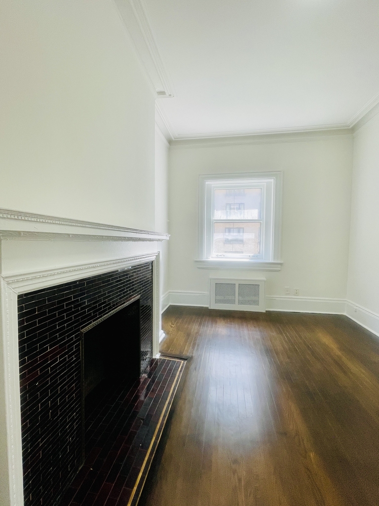 Madison Avenue / 85th Street - Photo 0