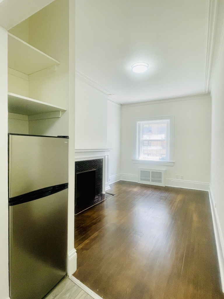 Madison Avenue / 85th Street - Photo 1