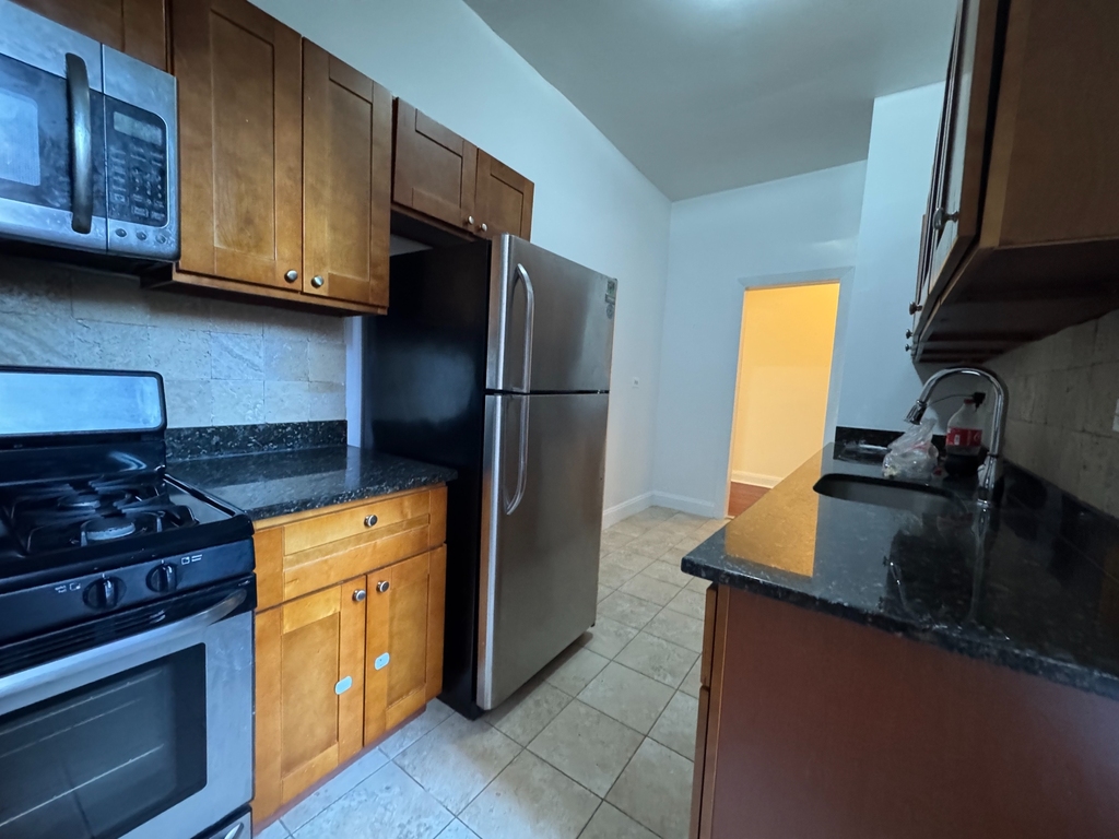 280 Ft Washington Avenue - Photo 4