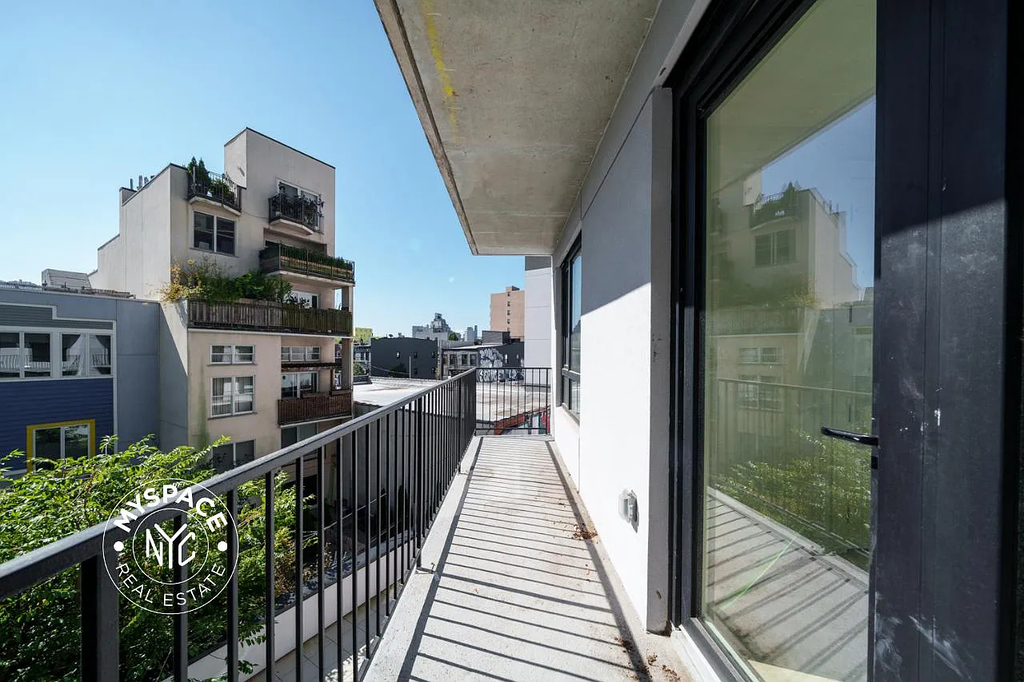 280 Meeker Avenue - Photo 10
