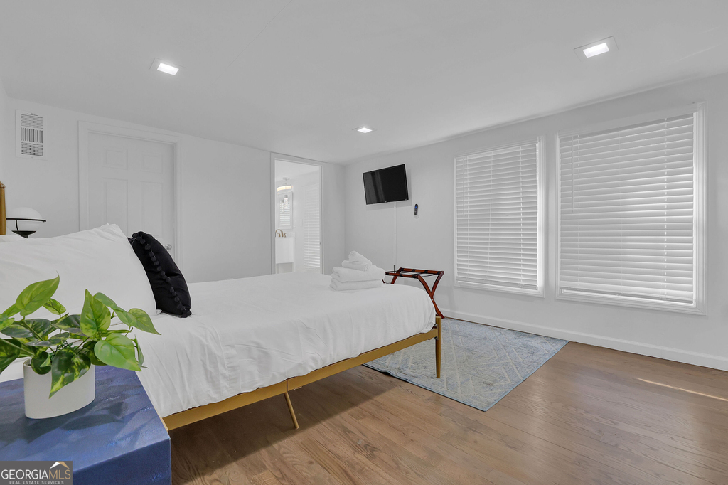 1100 Janes Lane Ne - Photo 5