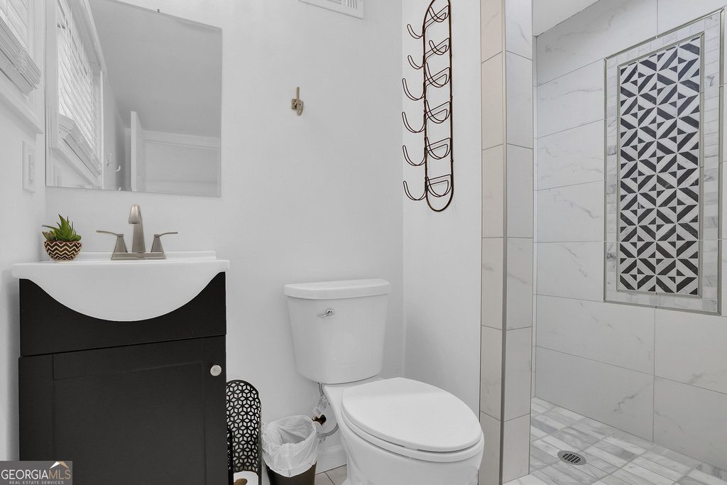 1100 Janes Lane Ne - Photo 4