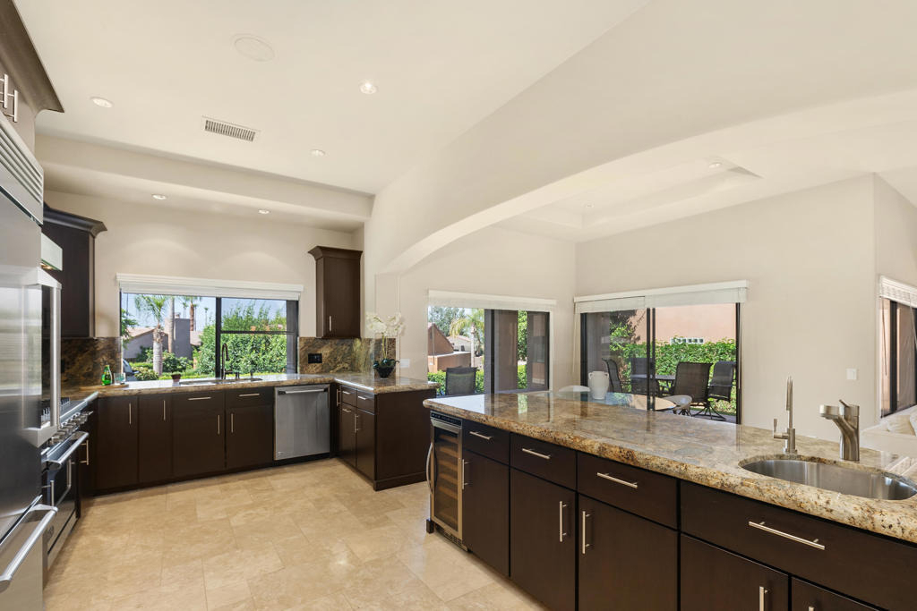 73680 Irontree Drive - Photo 3