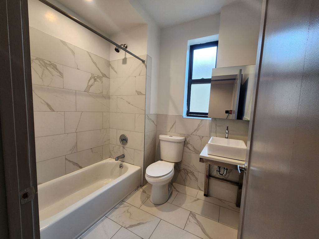 600 West 142nd Street - Photo 4