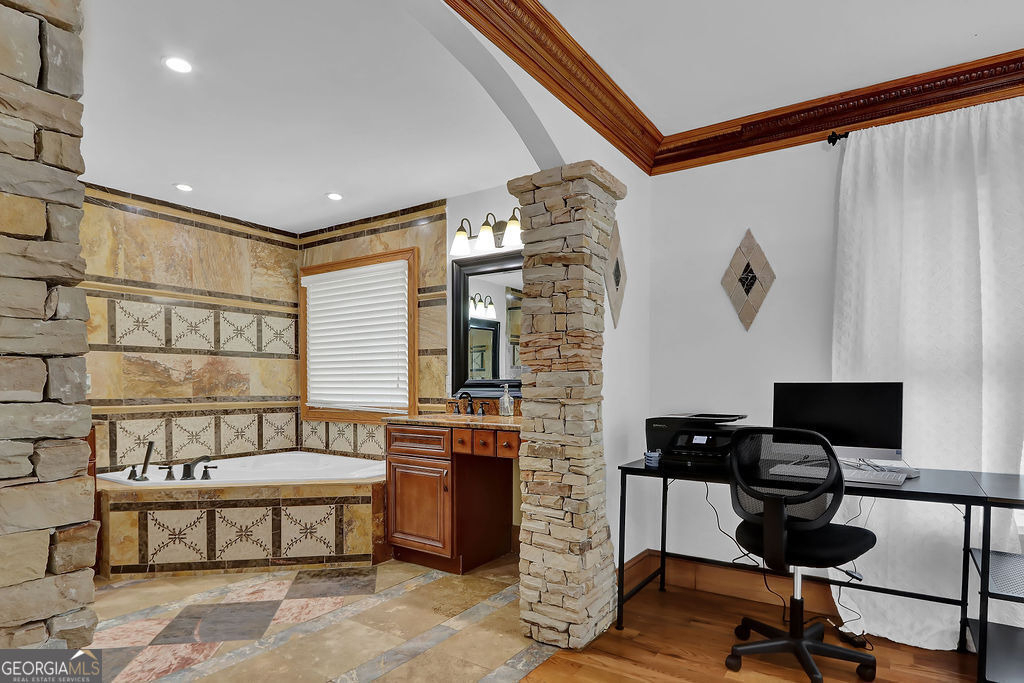4081 Ashford Dunwoody Road Ne - Photo 31
