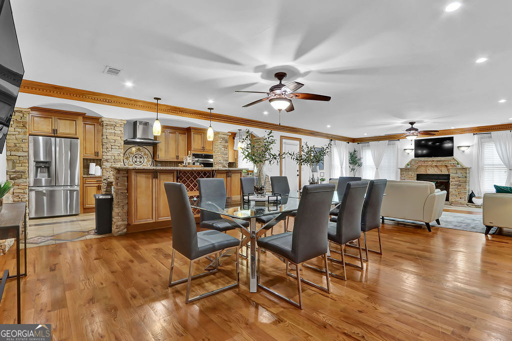 4081 Ashford Dunwoody Road Ne - Photo 2