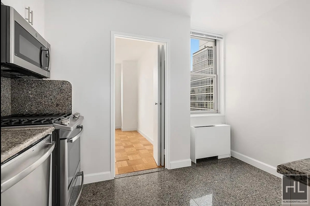 East 56th Street - Photo 2
