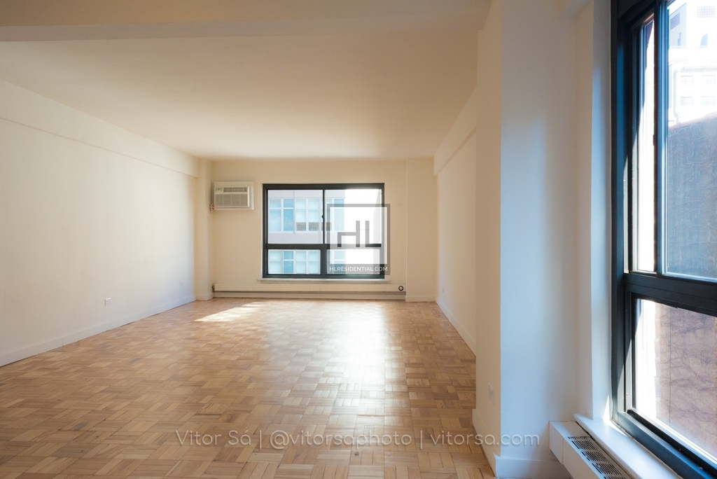 East 51st Street - Photo 1