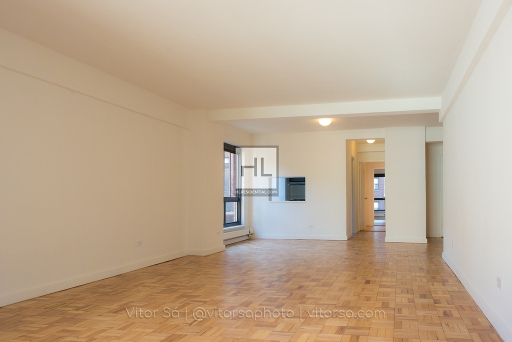 East 51st Street - Photo 2