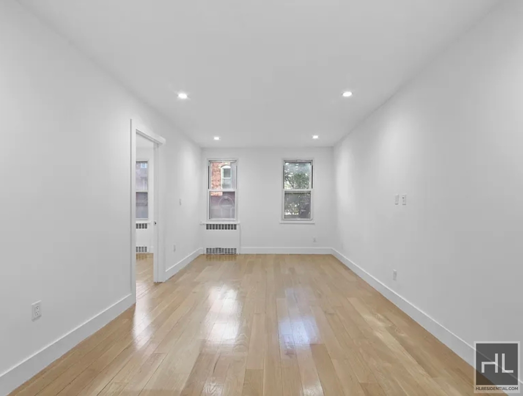 East 63rd Street - Photo 1