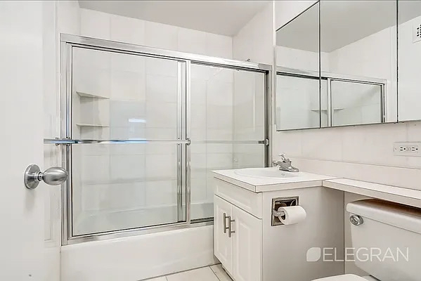888 8th Avenue - Photo 4