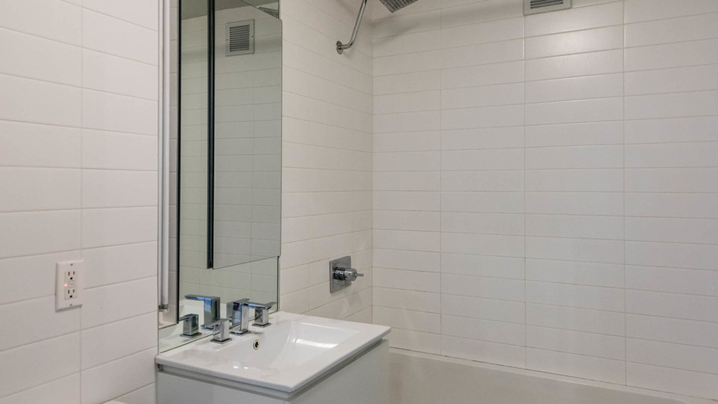 100 Dupont Street - Photo 18
