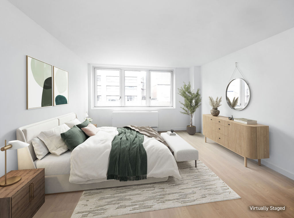East 32rd Street - Photo 2