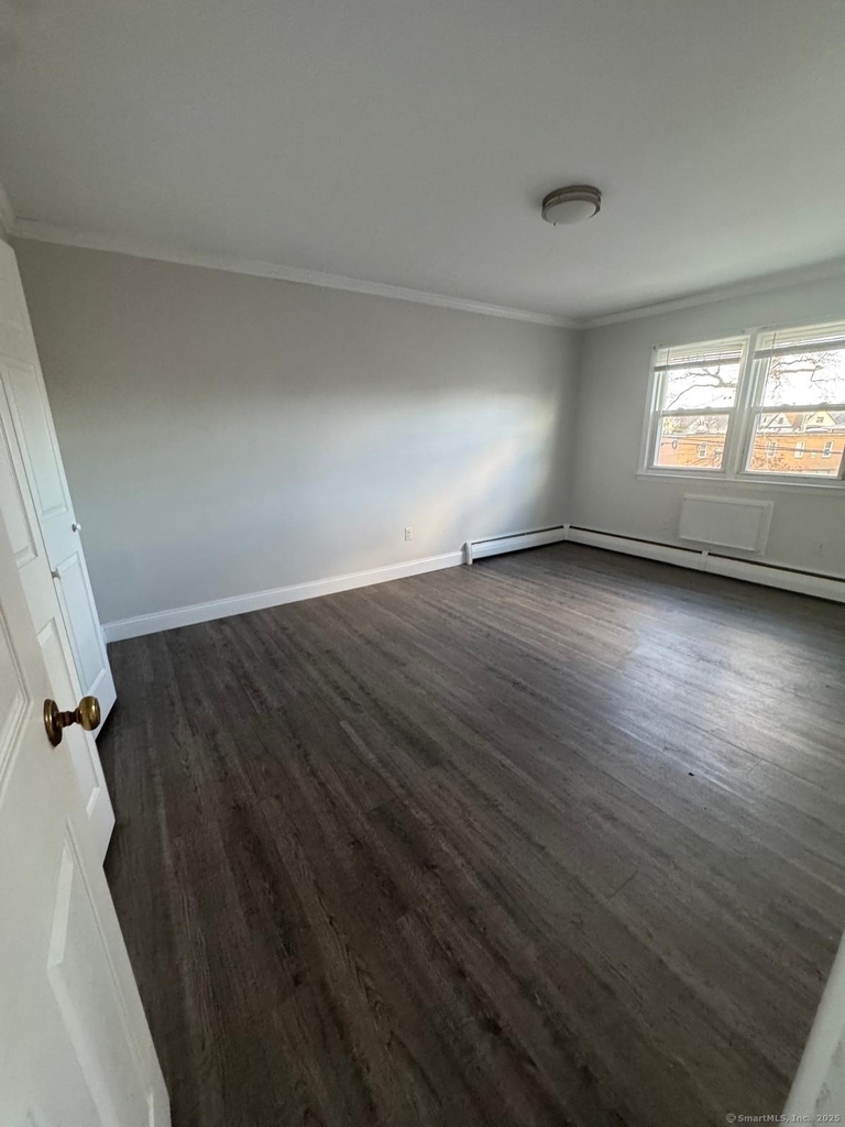 191 Oak Street - Photo 2