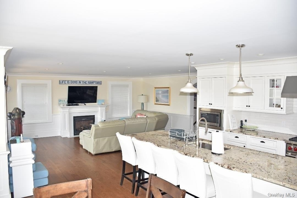493 Dune Road - Photo 3