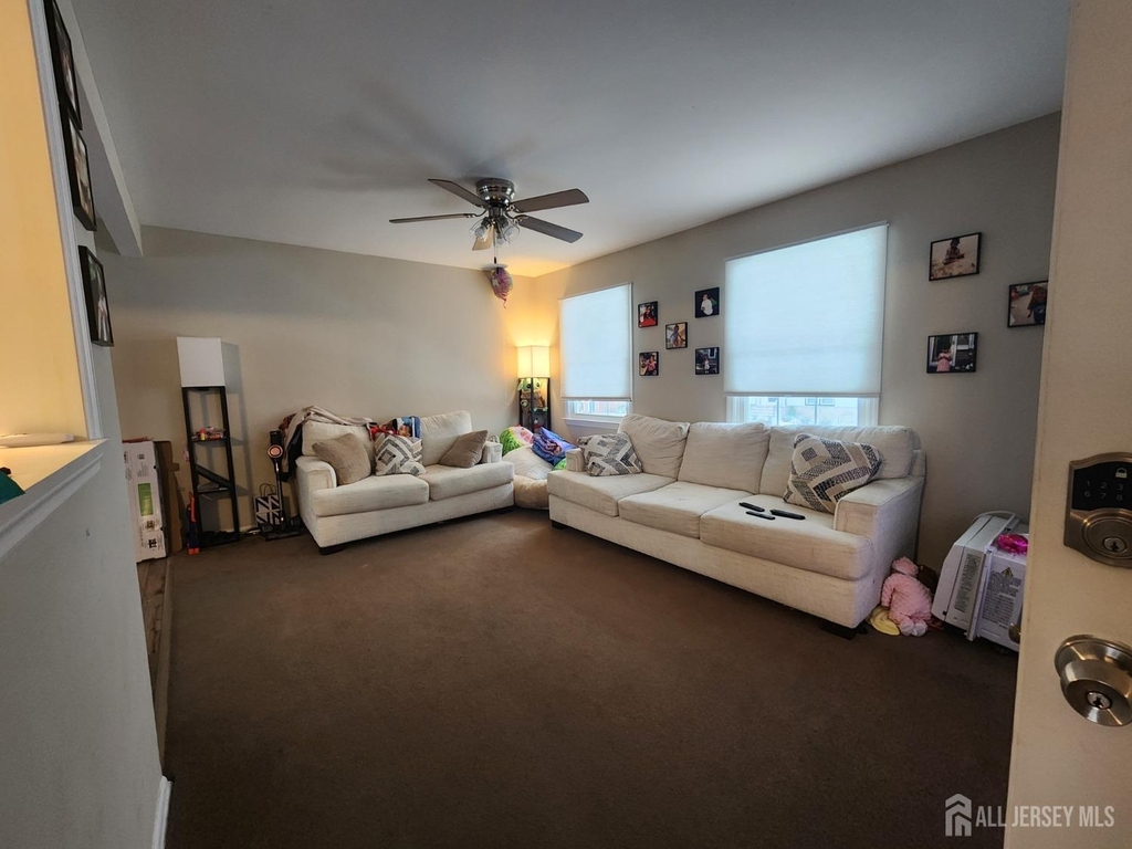 98 Garfield Avenue - Photo 1