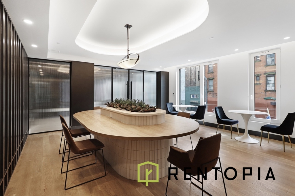 228 Berry Street - Photo 11