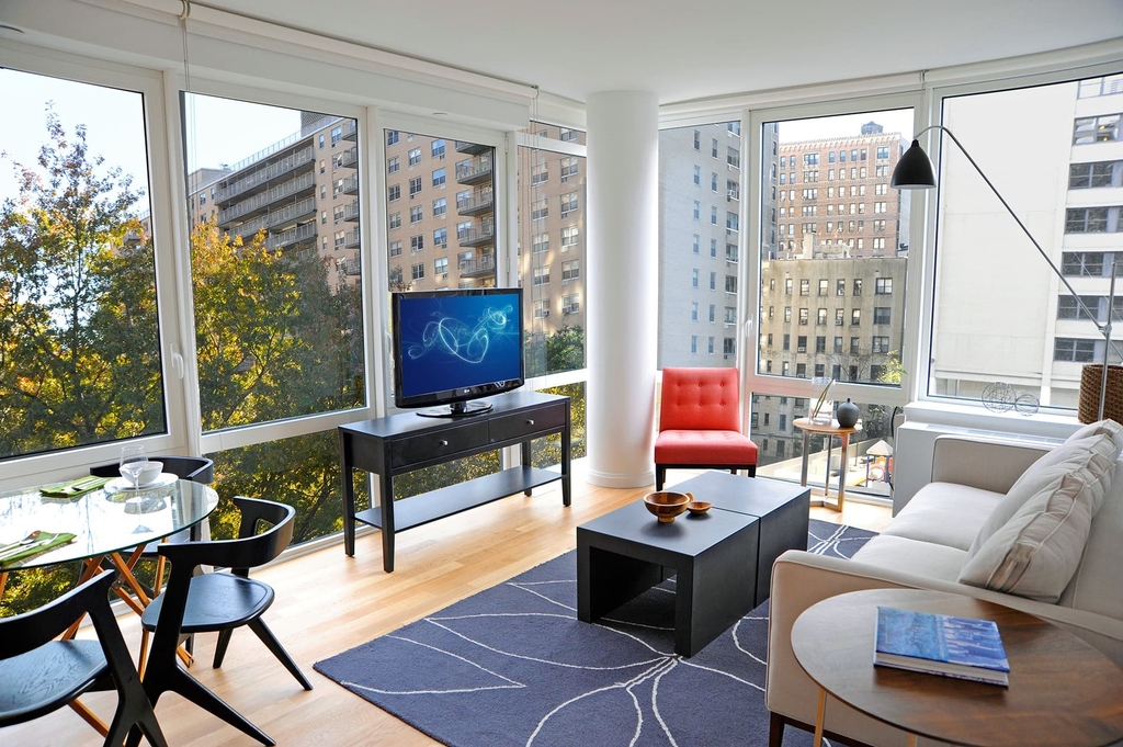 801 Amsterdam Ave - Photo 8