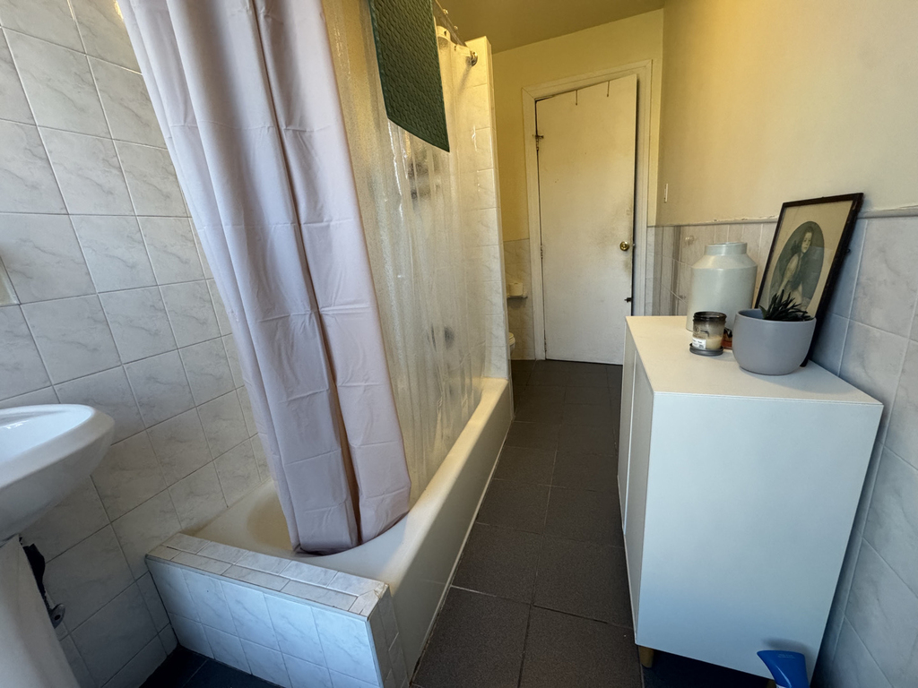 41 Halsey Street - Photo 4